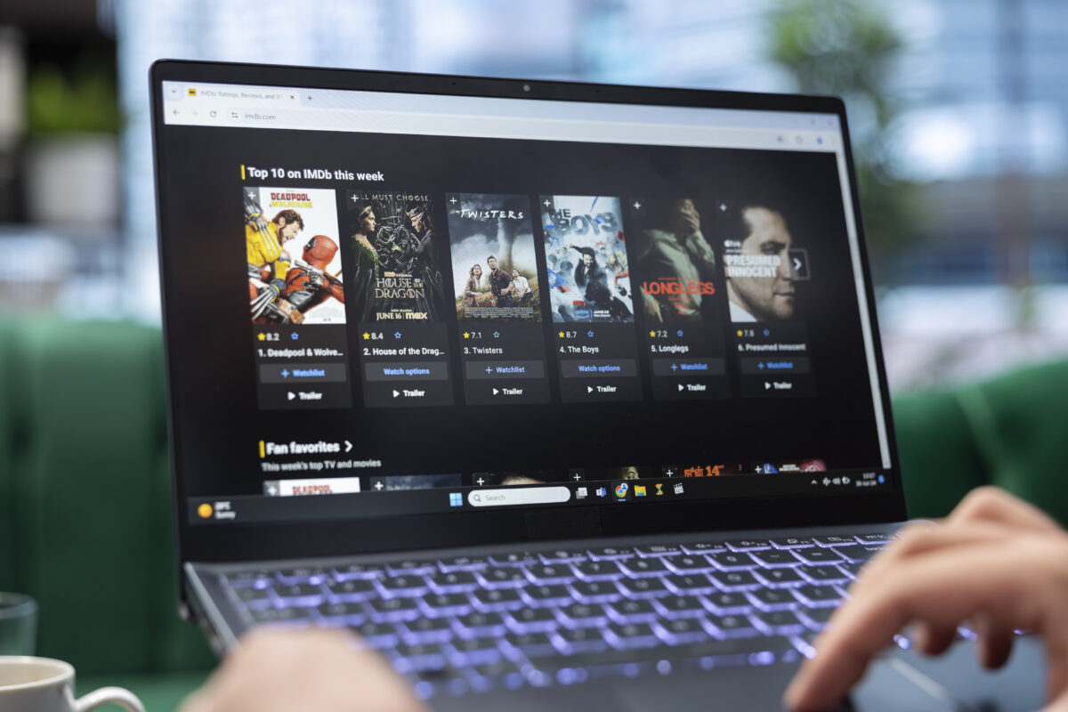 Watching IPTV on multiple devices at home